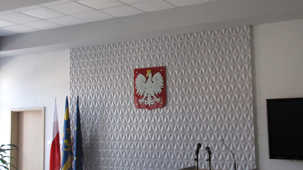 Szklane godło i szklany herbdla urzędów, szkół, sądów.