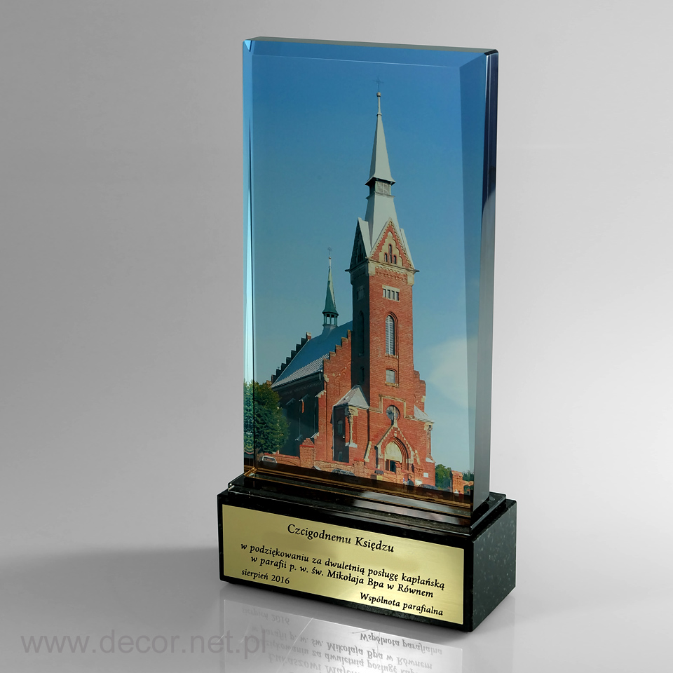 Statuetka - Prezent dla wikarego - Pamiątka od parafian