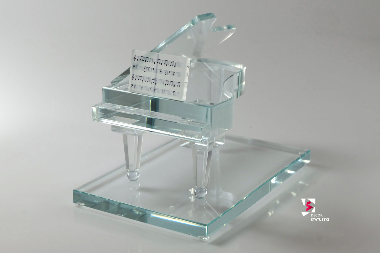 Szklany fortepian